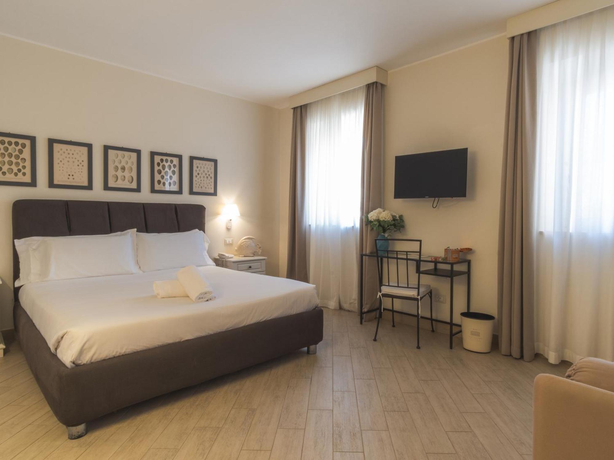 Hotel San Pietro Palace 피날레리구레 외부 사진
