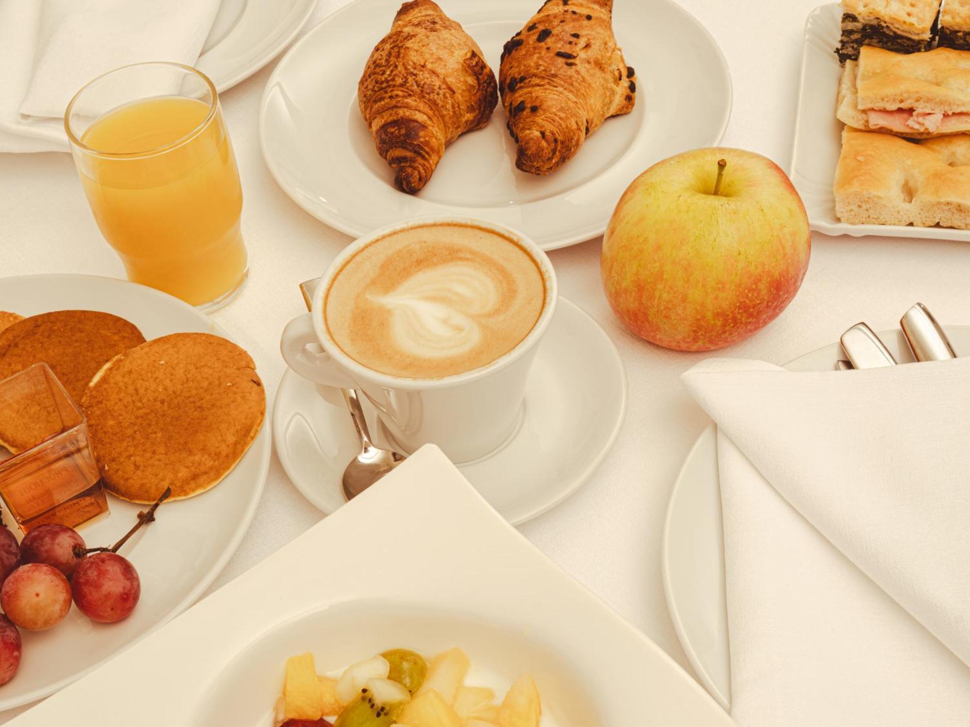 Hotel San Pietro Palace 피날레리구레 외부 사진