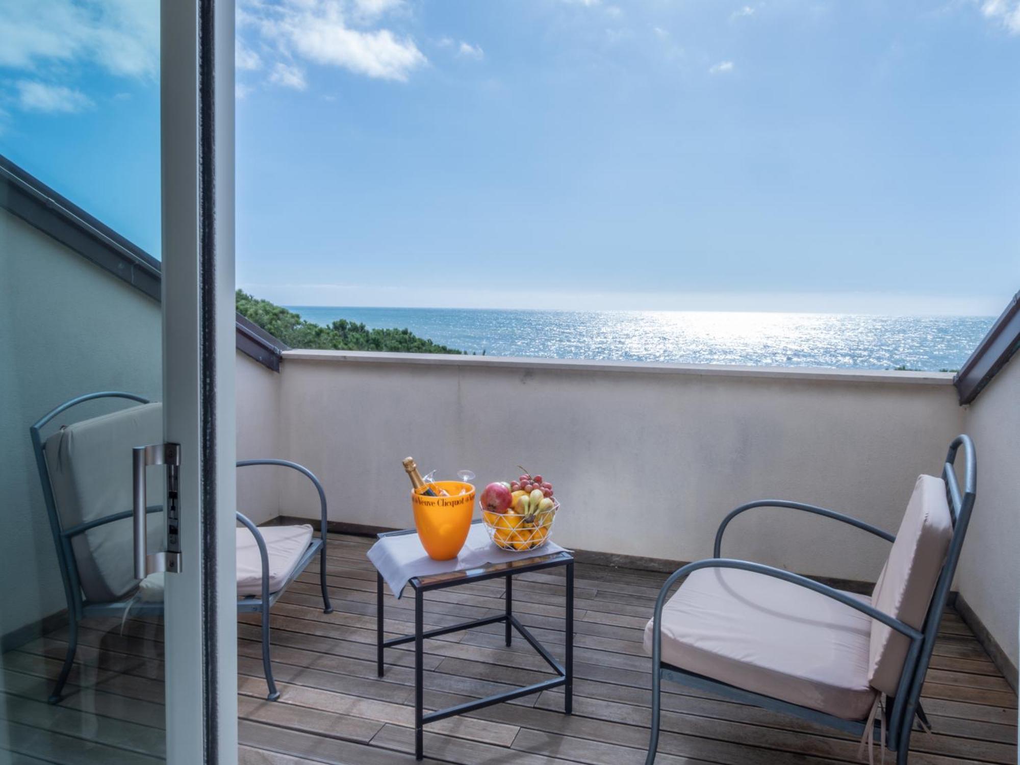 Hotel San Pietro Palace 피날레리구레 외부 사진