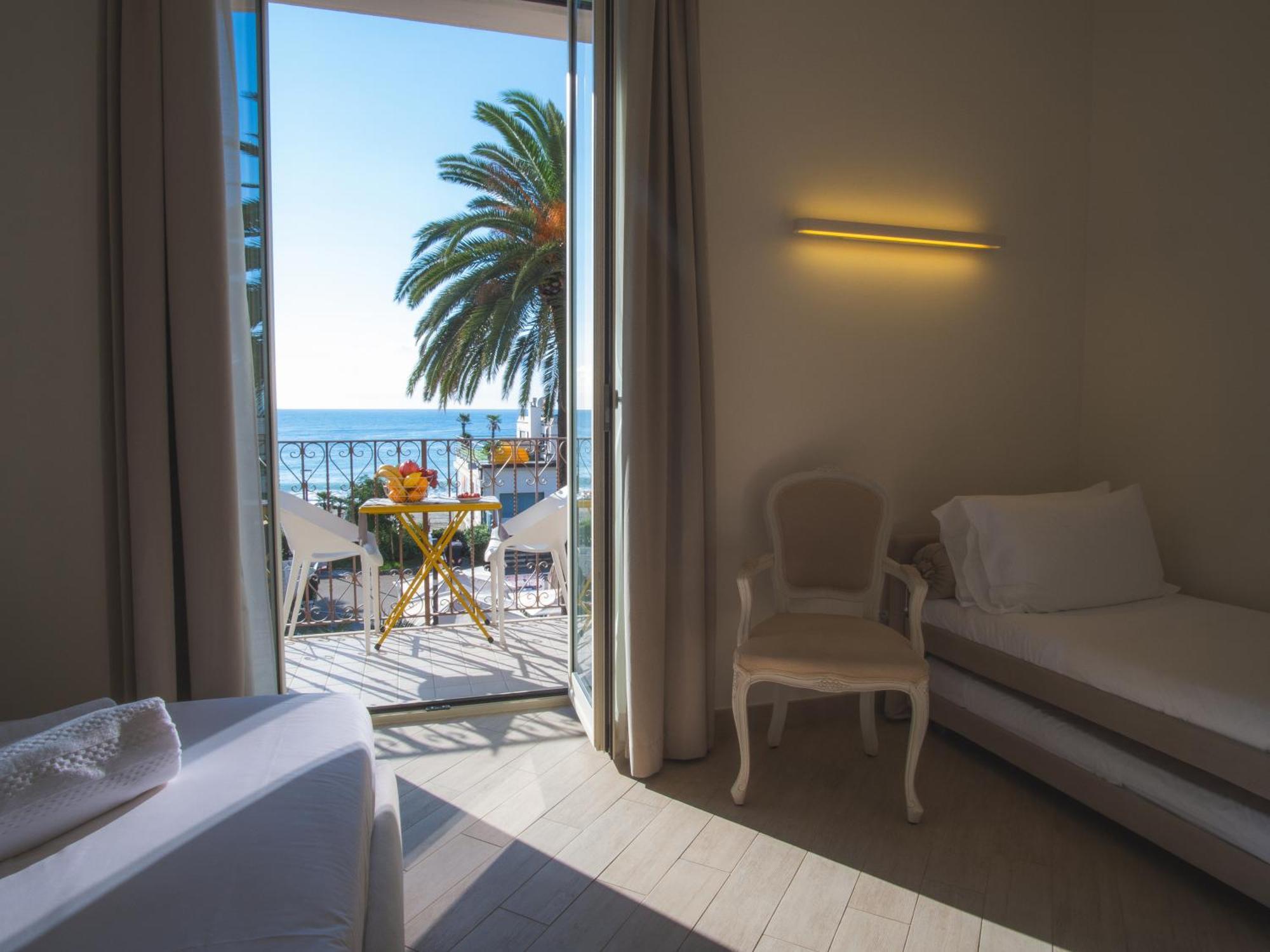 Hotel San Pietro Palace 피날레리구레 외부 사진