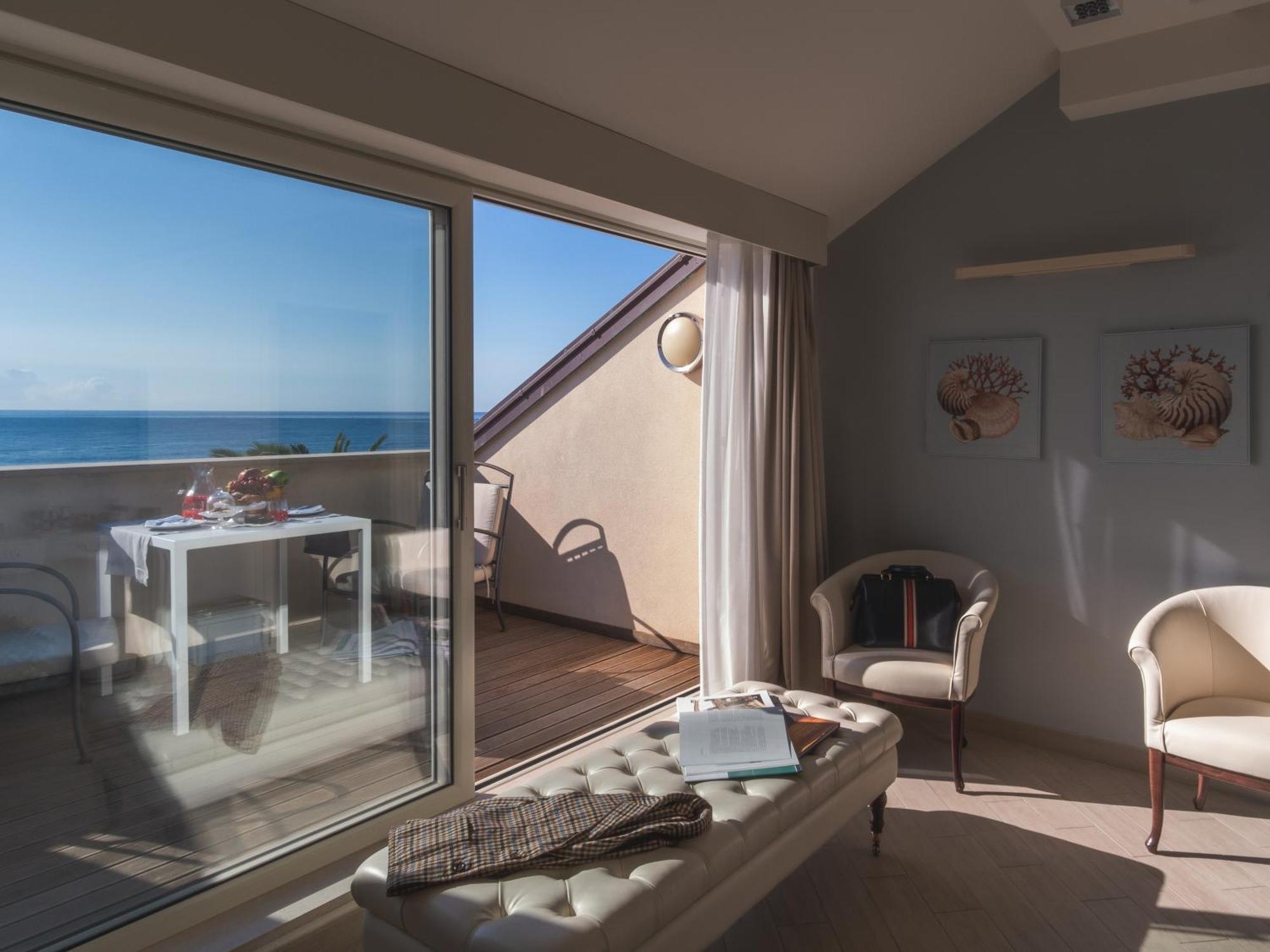Hotel San Pietro Palace 피날레리구레 외부 사진